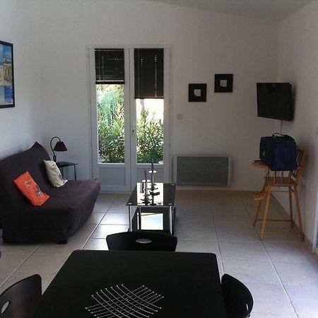 Les cigales des près appartement Aups Extérieur photo