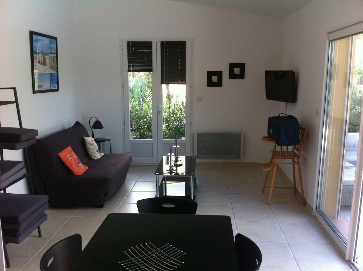 Les cigales des près appartement Aups Extérieur photo