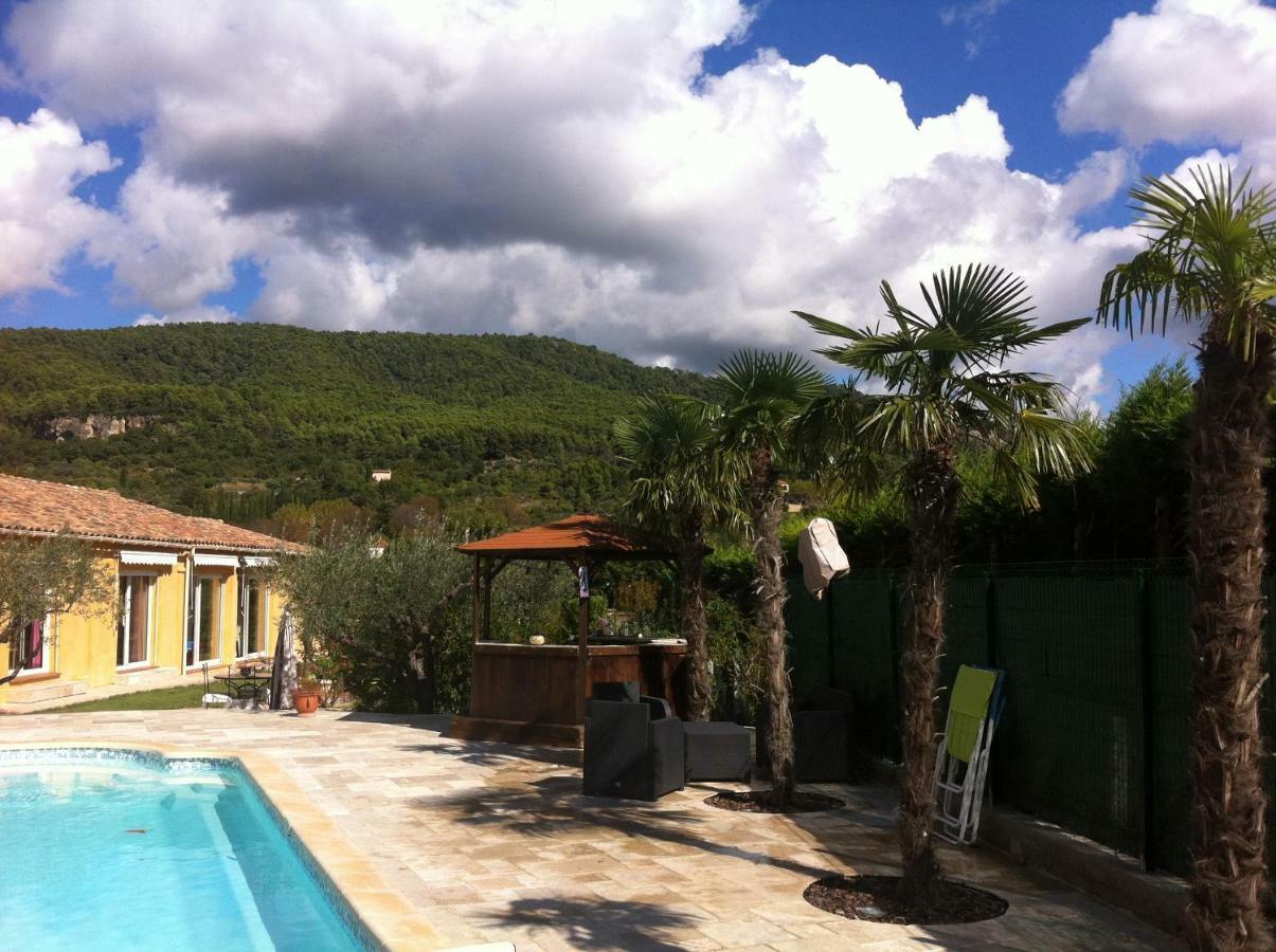 Les cigales des près appartement Aups Extérieur photo