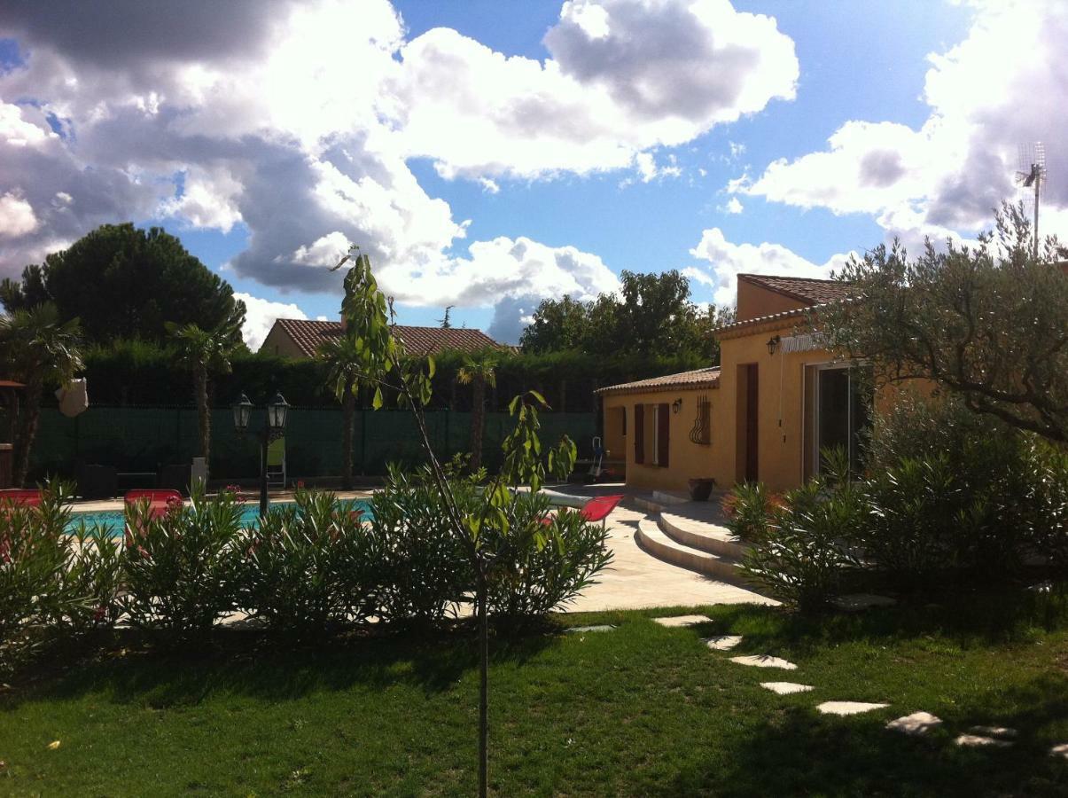 Les cigales des près appartement Aups Extérieur photo