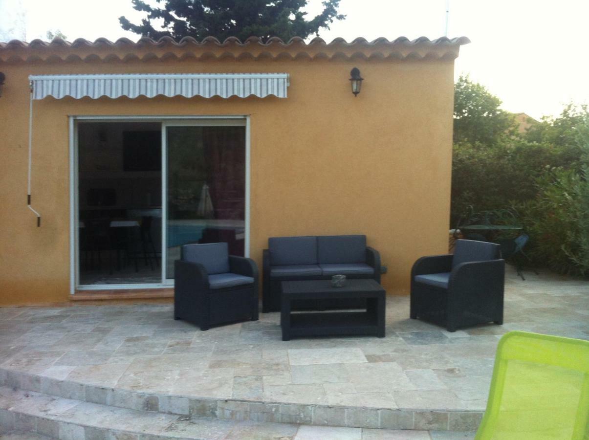 Les cigales des près appartement Aups Extérieur photo